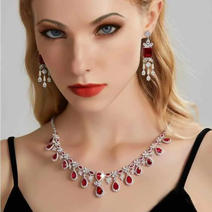 قلادة فاخرة جديدة من الفضة الإسترلينية عيار 925New Luxury 925 Sterling Silver Necklace