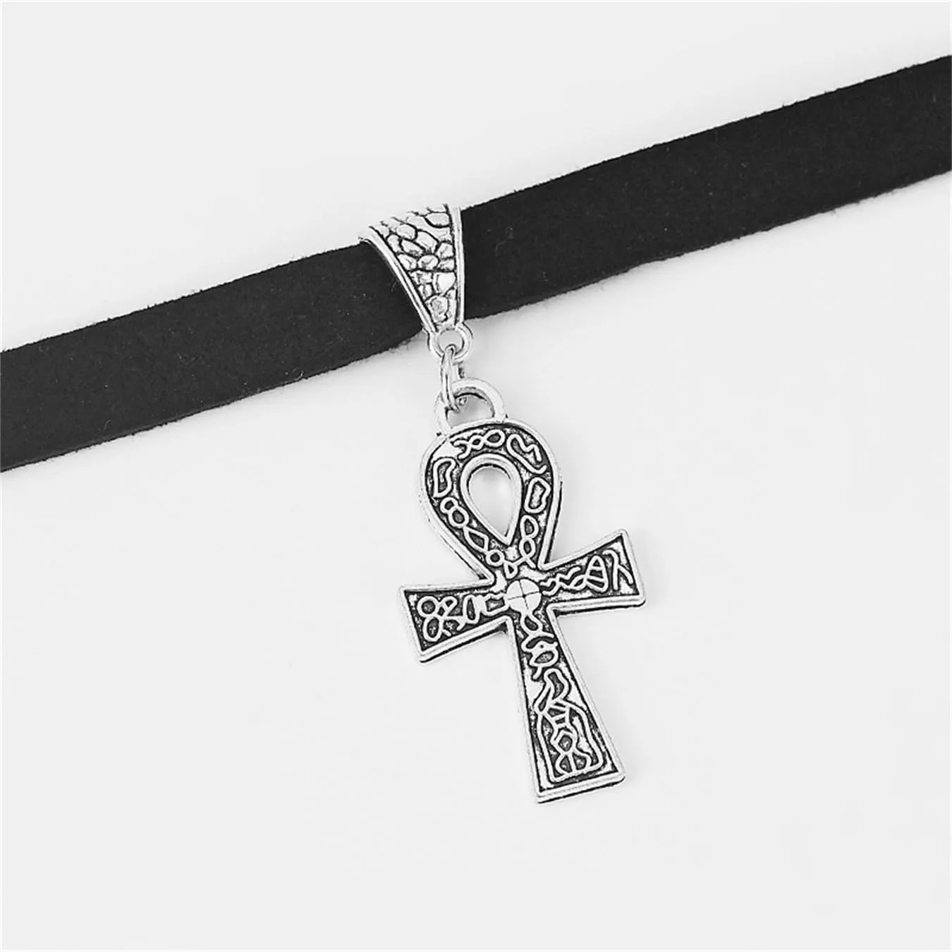 Choker Necklaces for Women Black Leather Collar Necklace Neckband for Halloween Back to School Graduation Cosplay