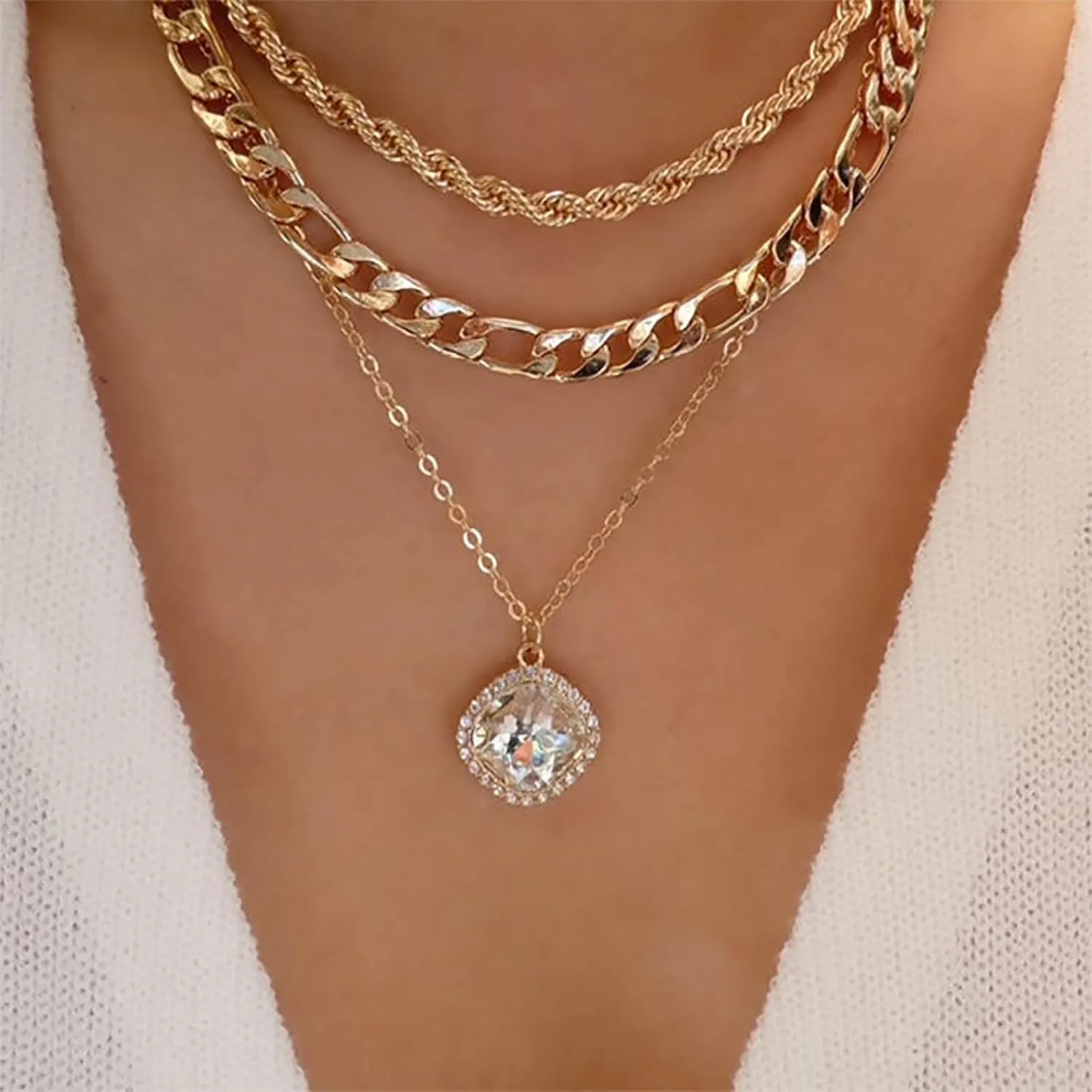 Chunky Layered Choker Necklace Gold Crystal Square Necklace Halo Square Pendant Necklace Layered Thick Chain Necklace Chunky Cuban Necklace Jewelry for Women and Girls