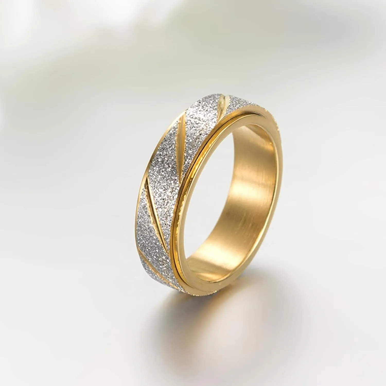 Cute Rings for Women, Stainless Steel Engagement Rings Gold Rotating Ring Matte 6mm Valentine's Day Couple Rings