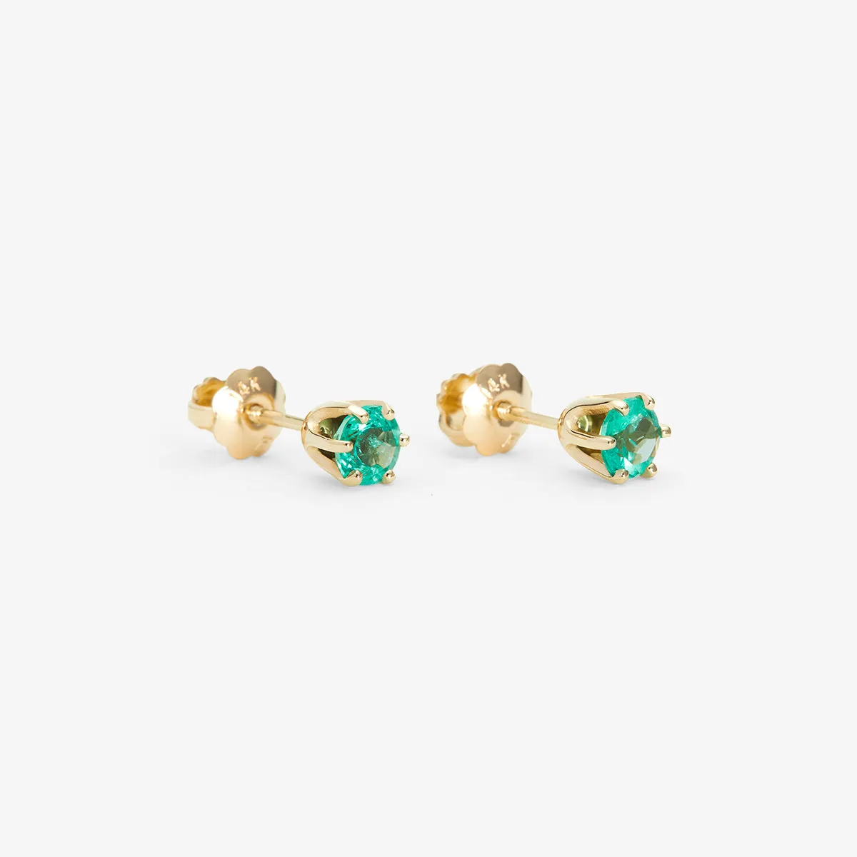 E1904E | 4mm Emerald Studs