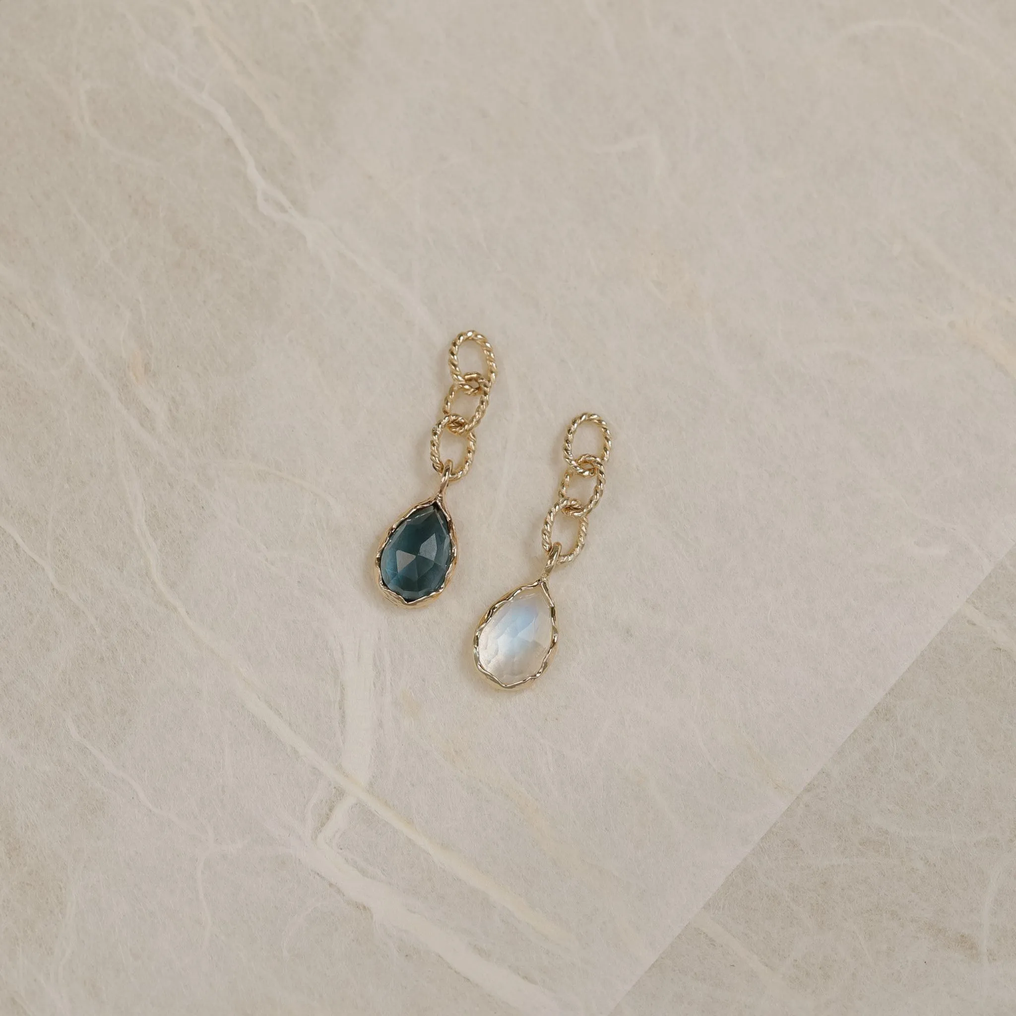 Eclat Twist Link Charm