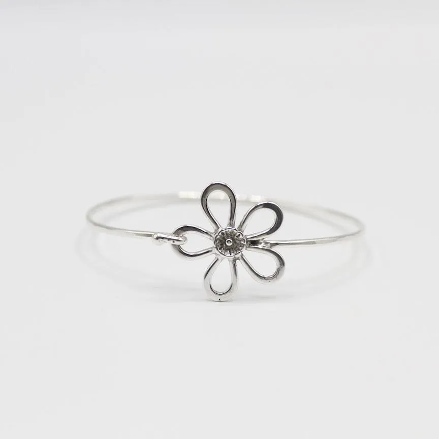Five Petal Flower Clasp Bangle Bracelet