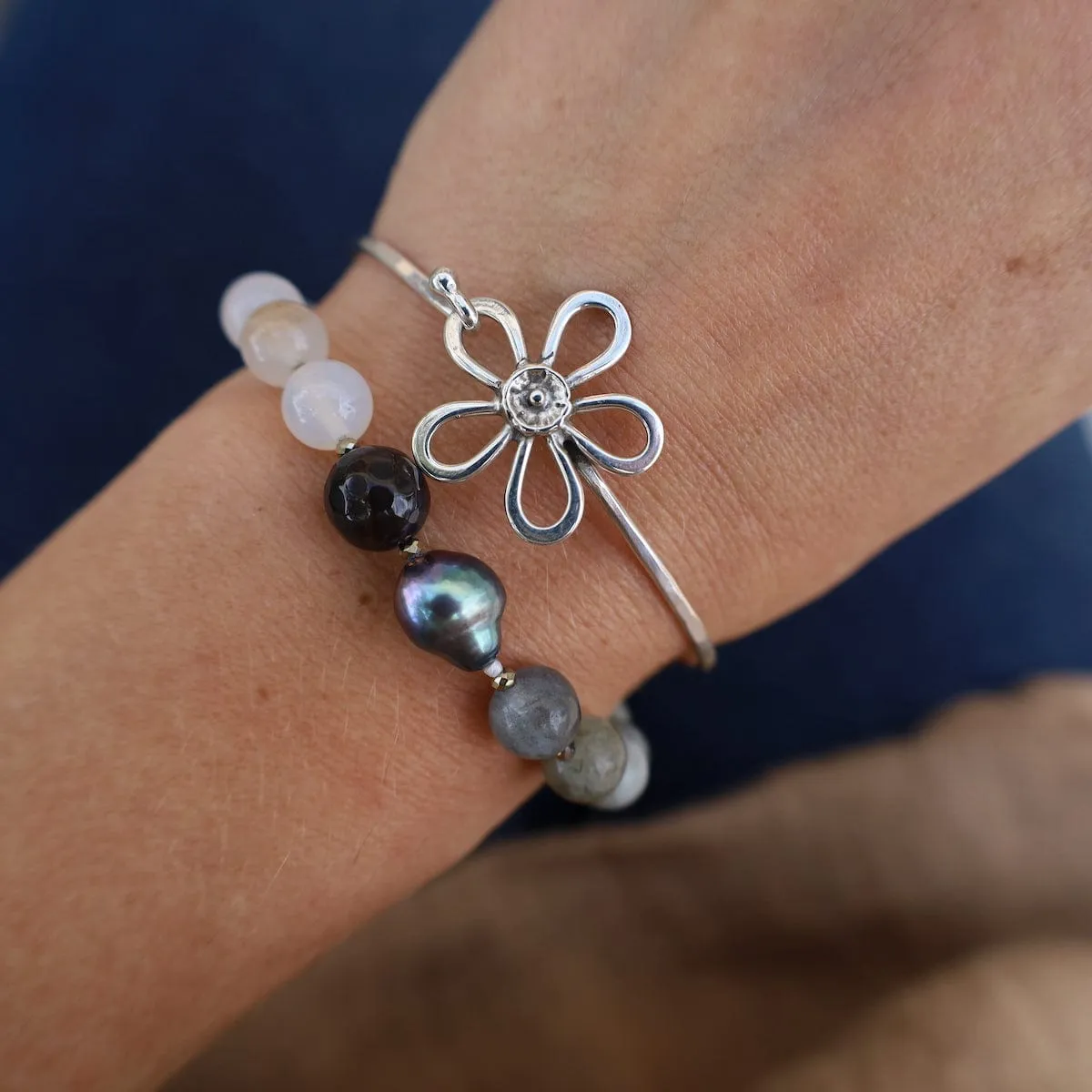 Five Petal Flower Clasp Bangle Bracelet