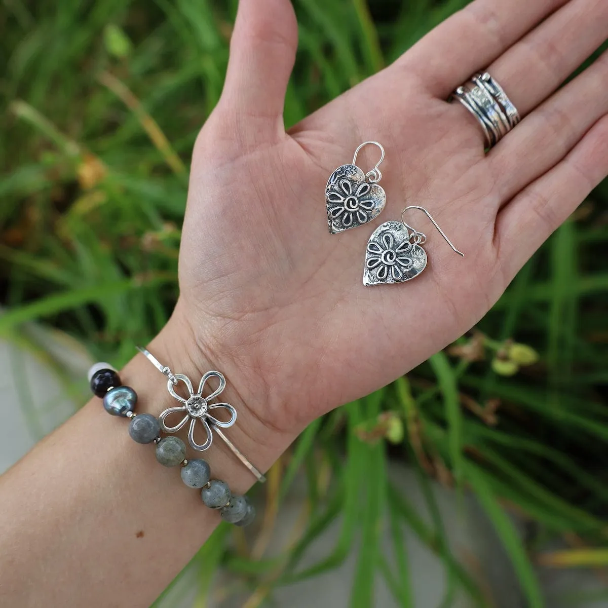 Five Petal Flower Clasp Bangle Bracelet