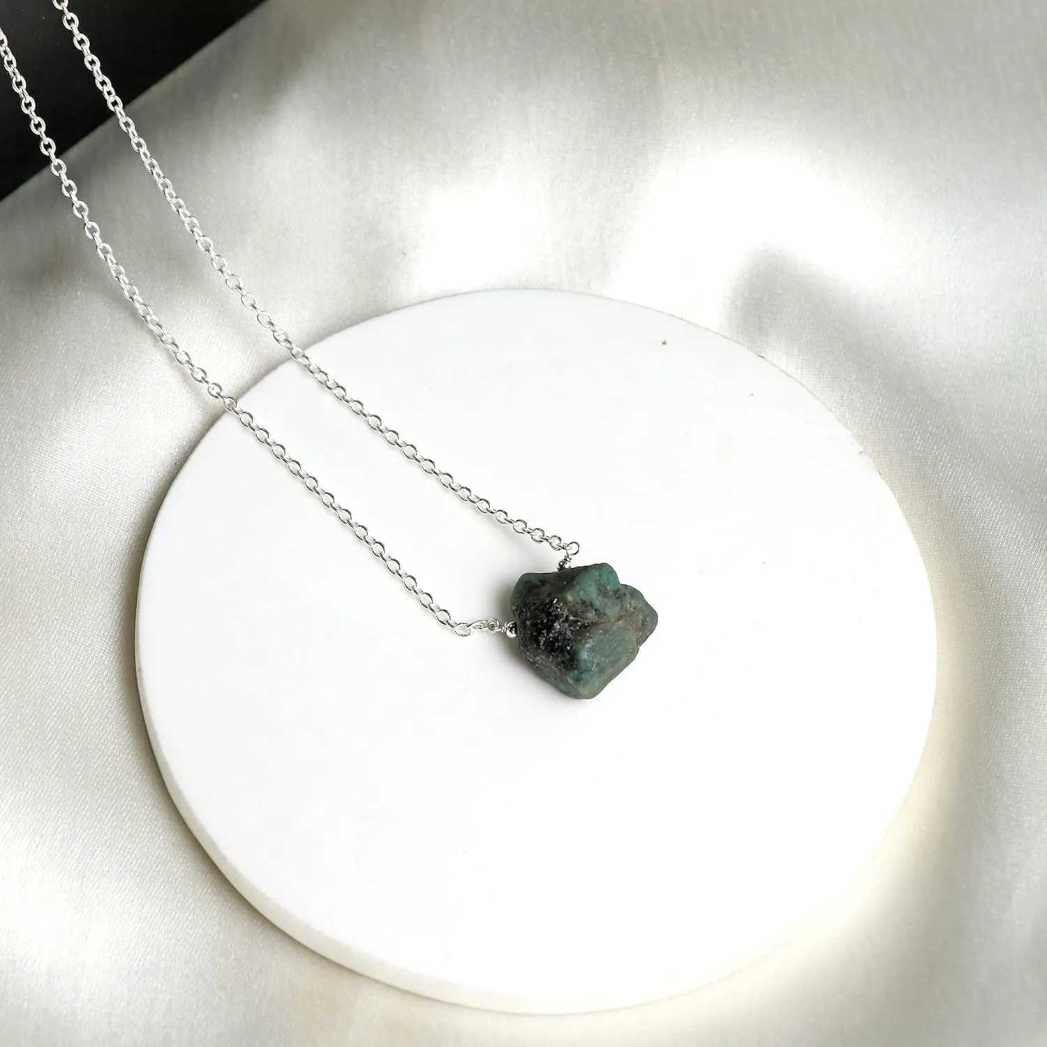 Gempires Raw Emerald Gemstone Pendant Necklace May Birthstone Handmade Jewelry Hypoallergenic 18 Inch Silver Plated Dainty Statement Crystal Necklaces