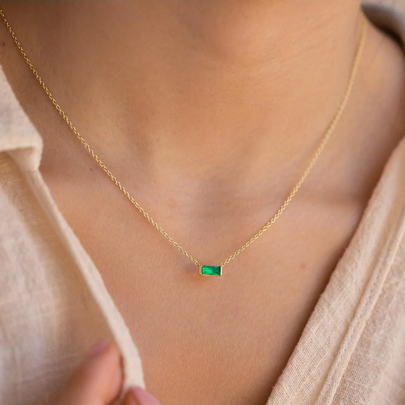 Gold Necklace for Women,Dainty Gold Necklace 14K Gold Plated Cubic Zirconia Pendant Necklace Diamond Choker Necklace for Women Cute Crystal Necklaces Aesthetic Gold Jewelry Birthday Gift