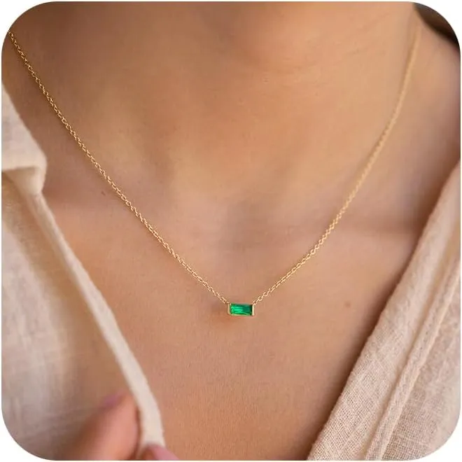 Gold Necklace for Women,Dainty Gold Necklace 14K Gold Plated Cubic Zirconia Pendant Necklace Diamond Choker Necklace for Women Cute Crystal Necklaces Aesthetic Gold Jewelry Birthday Gift