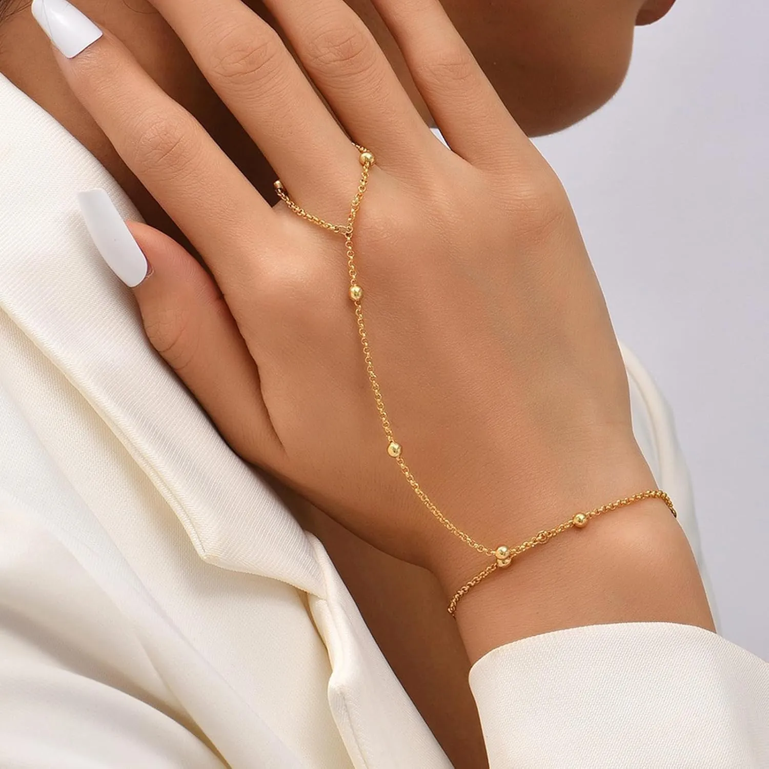 Hand Chain Ring Bracelet for Women Dainty Finger Ring Bracelet Bohemian Slave Bracelets Rhinestone Rings Hand Chain Bracelets Trendy Jewelry for Women