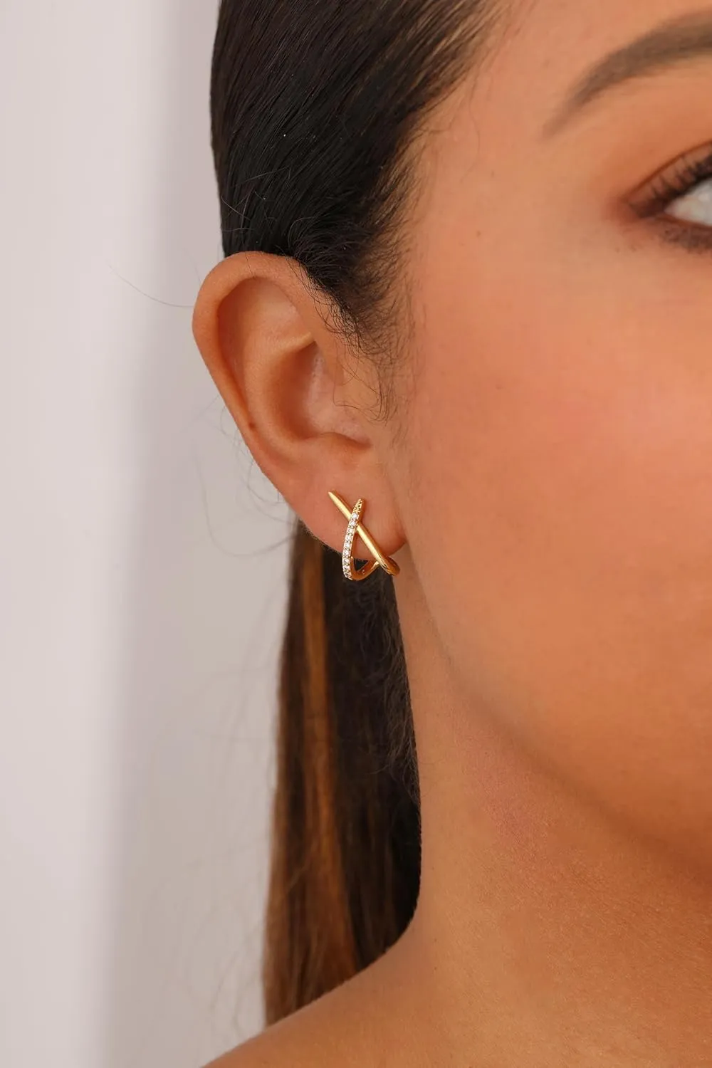 MIDEEO Gold Earrings for Women Trendy,14K Gold Stud Earrings Dainty Earrings Simple Minimalist Diamond Hypoallergenic Earring for Women Gifts