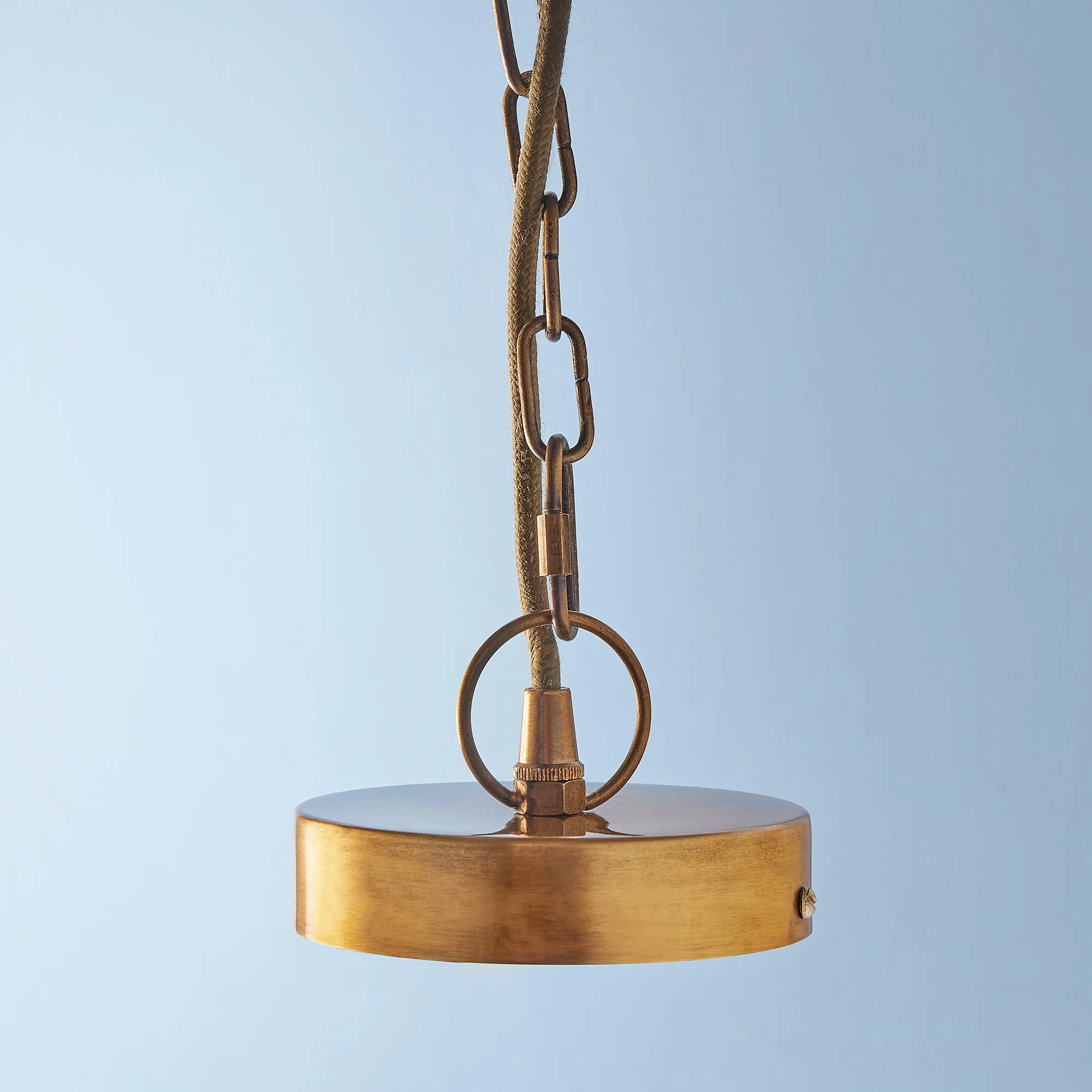 Pecadillo pendant light in glass with brass