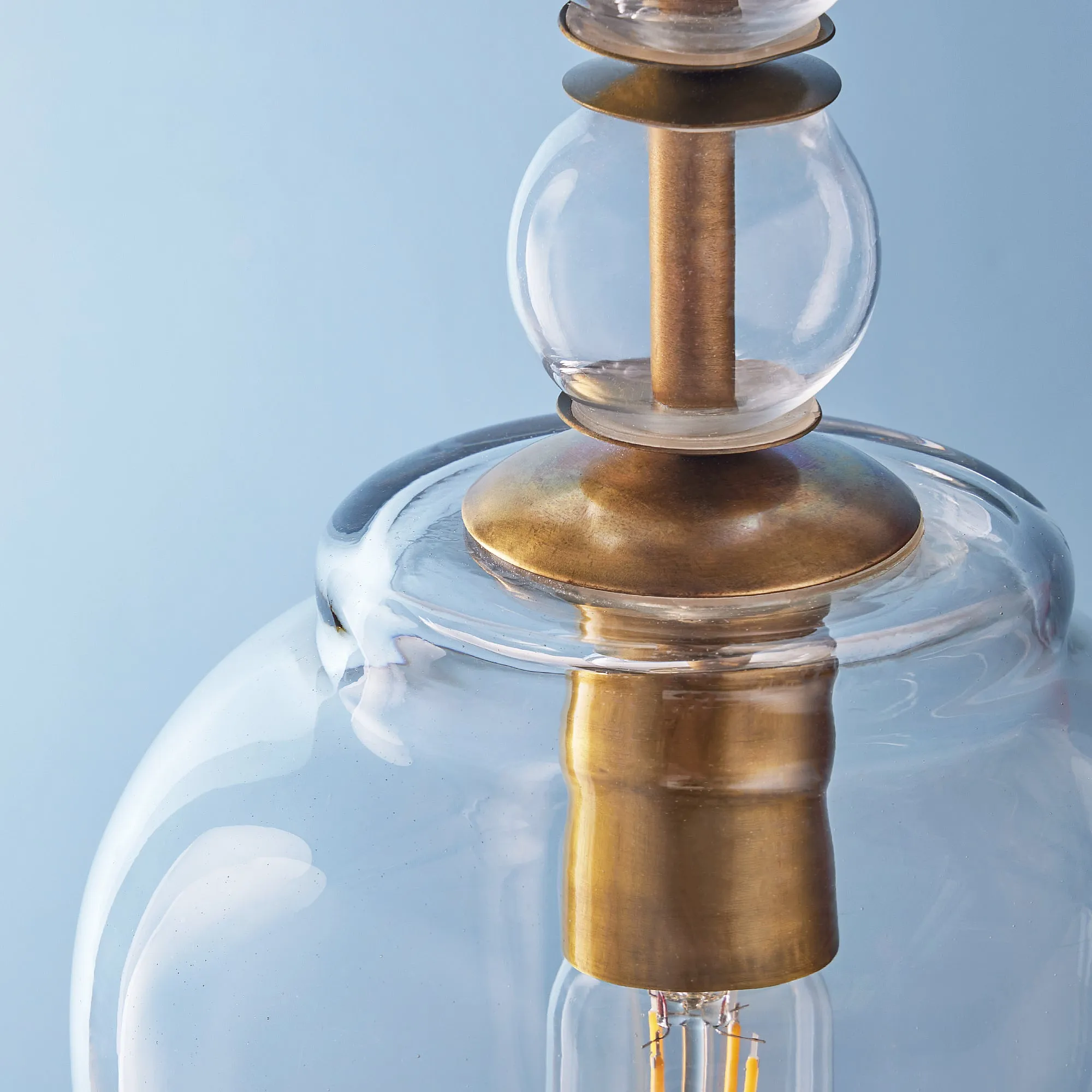 Pecadillo pendant light in glass with brass
