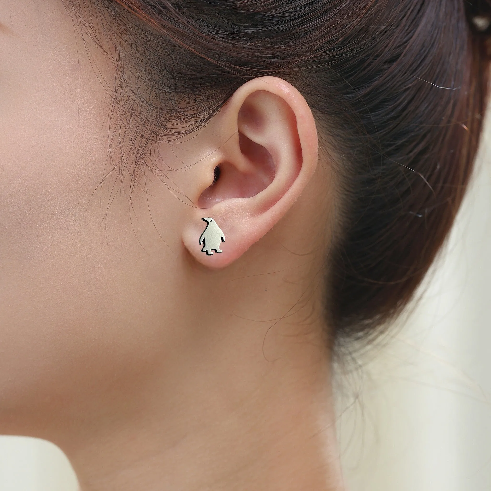 Penguin studs