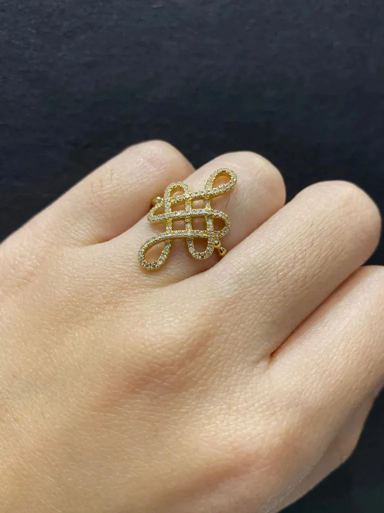 PREORDER | Golden Lucky Mystic Knot Diamond Ring 14kt