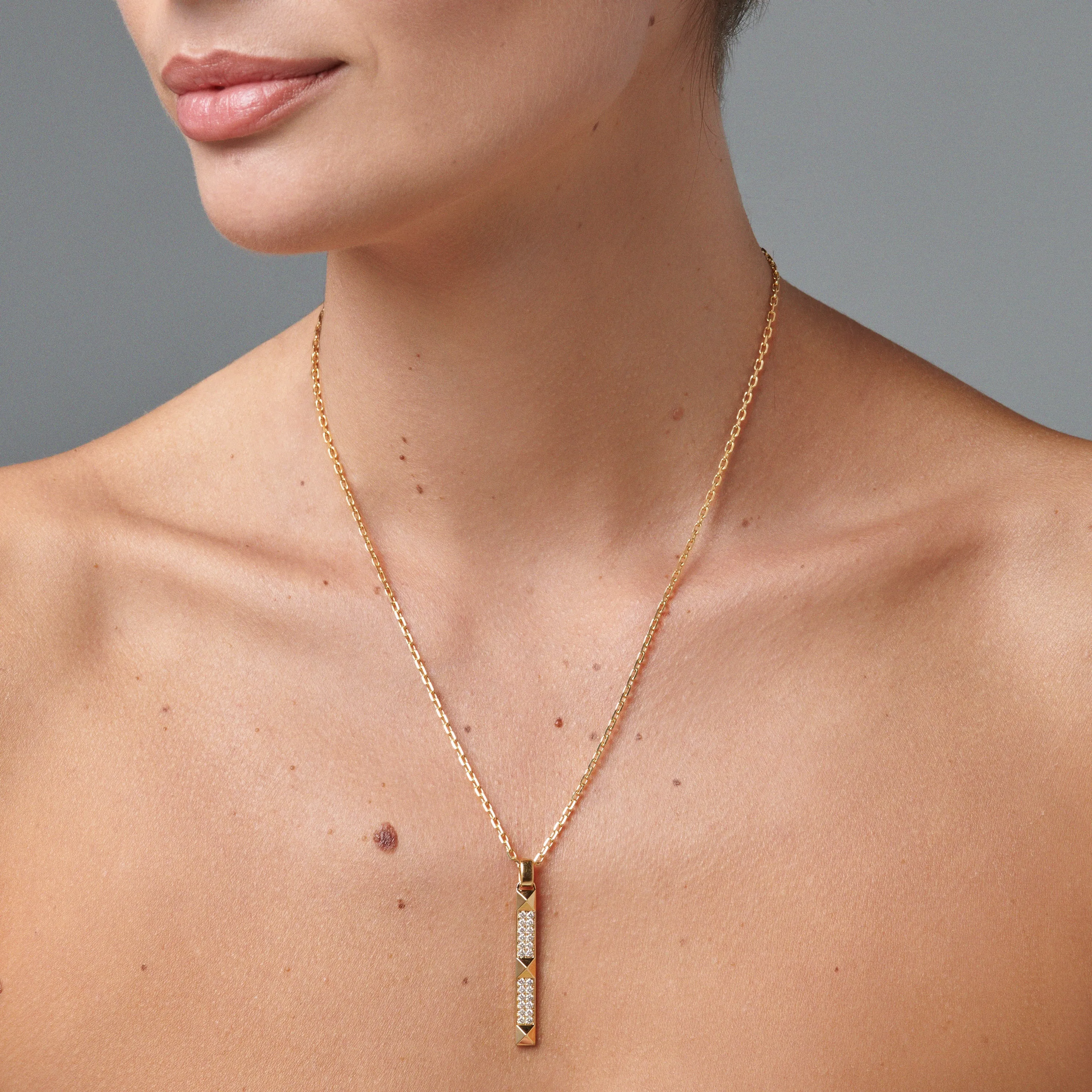 R.08® Deux Diamond Bar Necklace | Yellow Gold