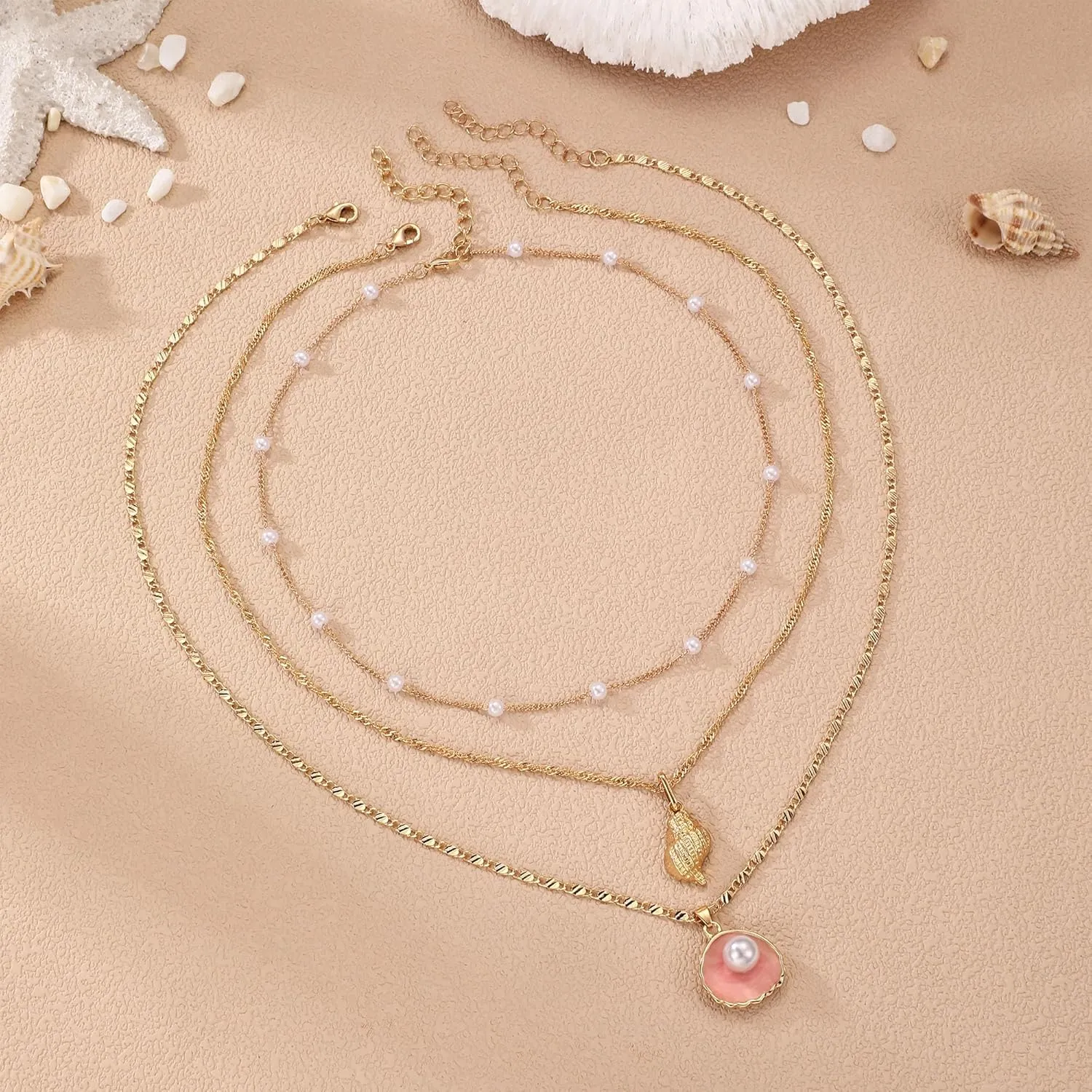 Shell Necklace for Women Gold Layered Conch Seashell Starfish Pendant Necklace Boho Summer Beach Vacation Jewelry for Women