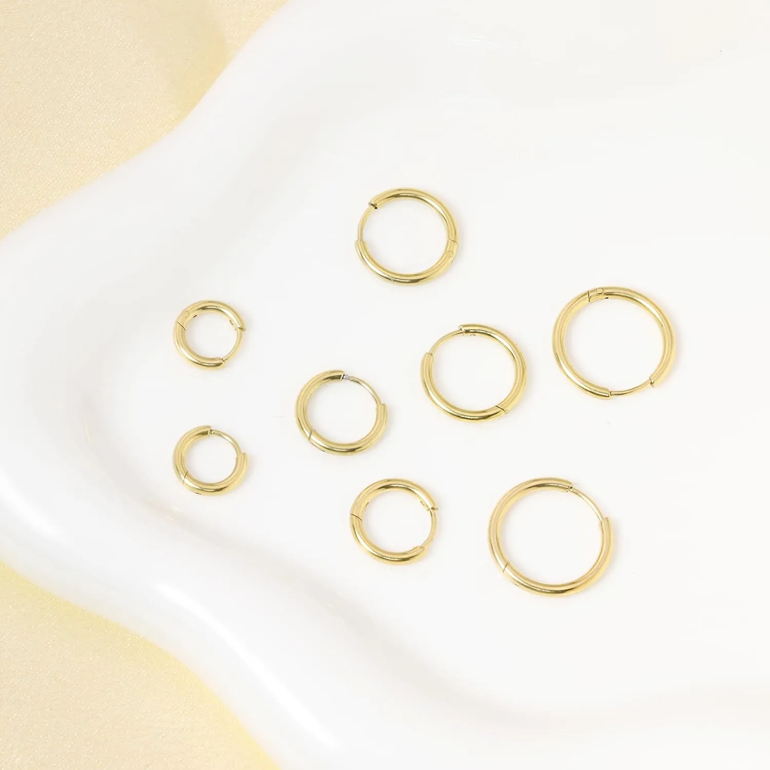 Small Hoop Earrings for Women Men Girls 14k Real Gold Plated Thin Gold Huggie Hoops Set for Cartilage Helix Hypoallergenic Surgical Stainless Steel 6/8/10/12mm
