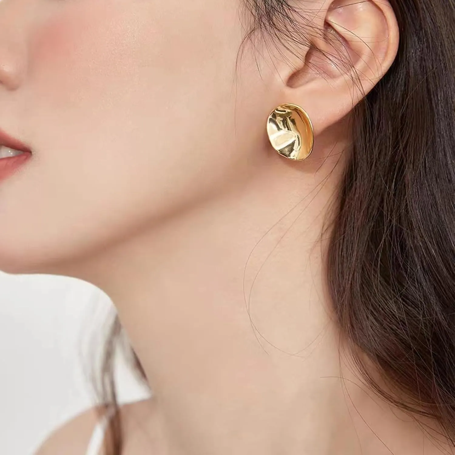 Statement Stud Earrings Polished Twisted Stud Earrings for Women Gold Chunky Stud Earrings for Birthday Jewelry Gift