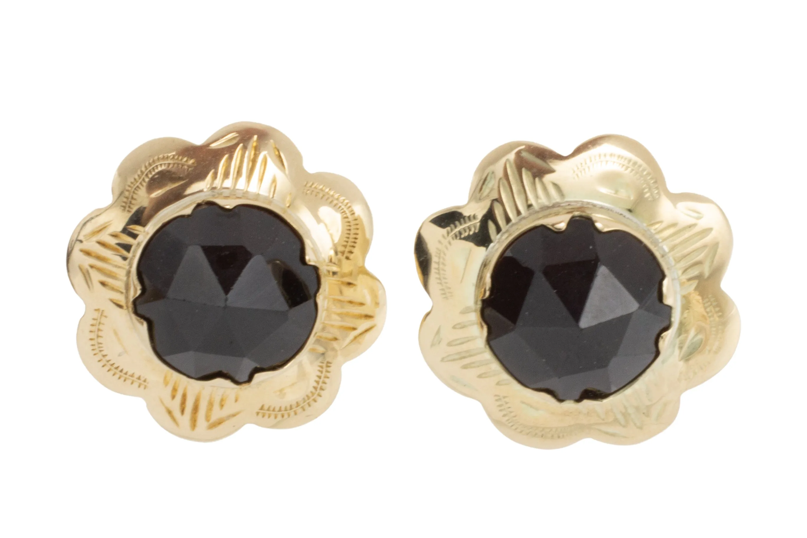 Vintage garnet studs in 14 carat gold