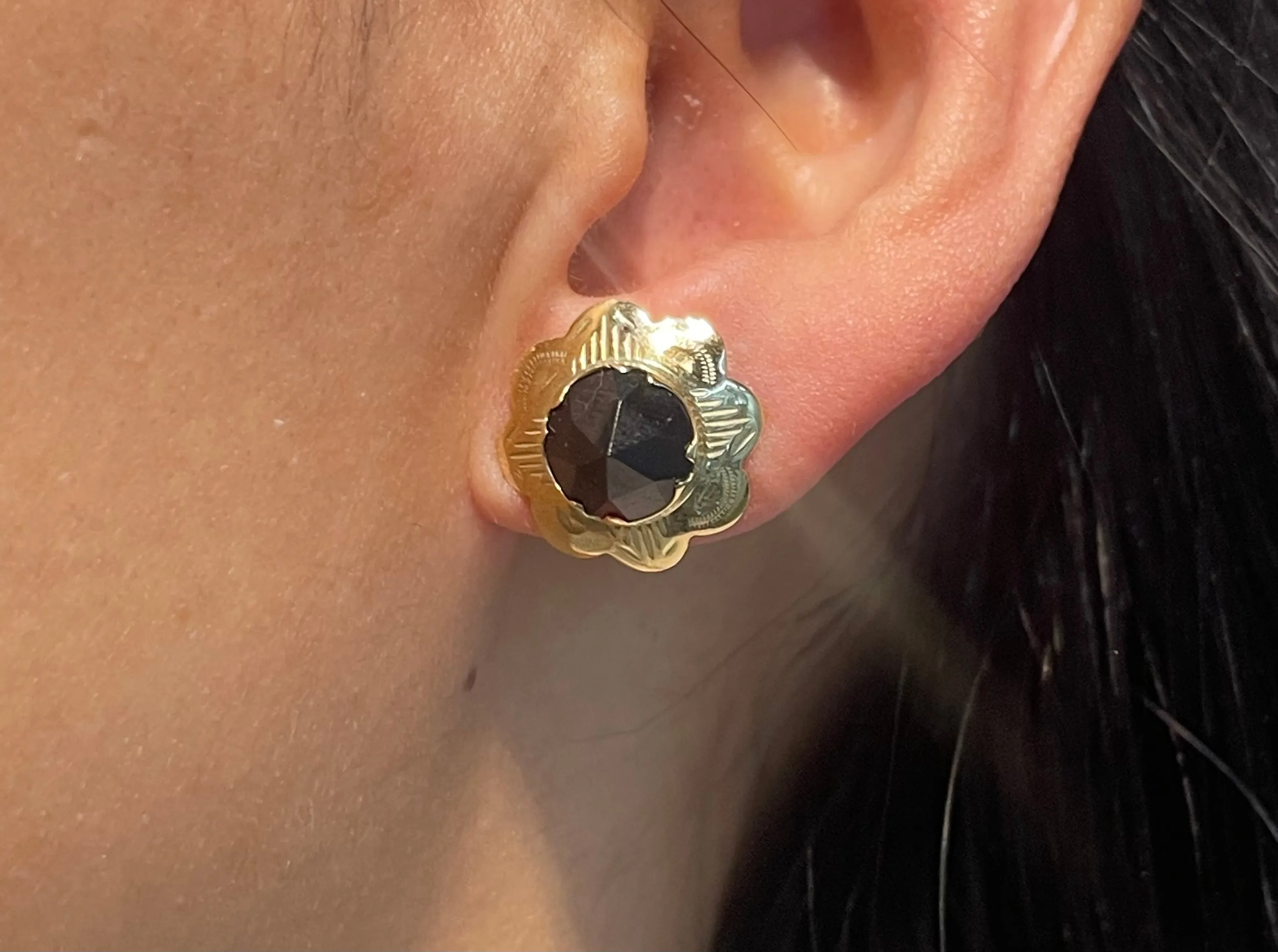 Vintage garnet studs in 14 carat gold