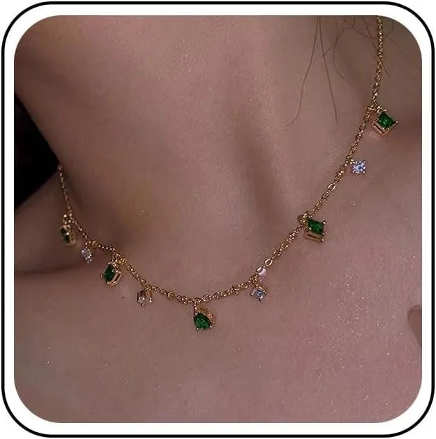 Vintage Tiny Teardrop Emerald Dangle Necklace Cz Rhinestone Choker Necklaces Emerald Pendant Necklaces Small Green Square Necklace Jewelry for Women