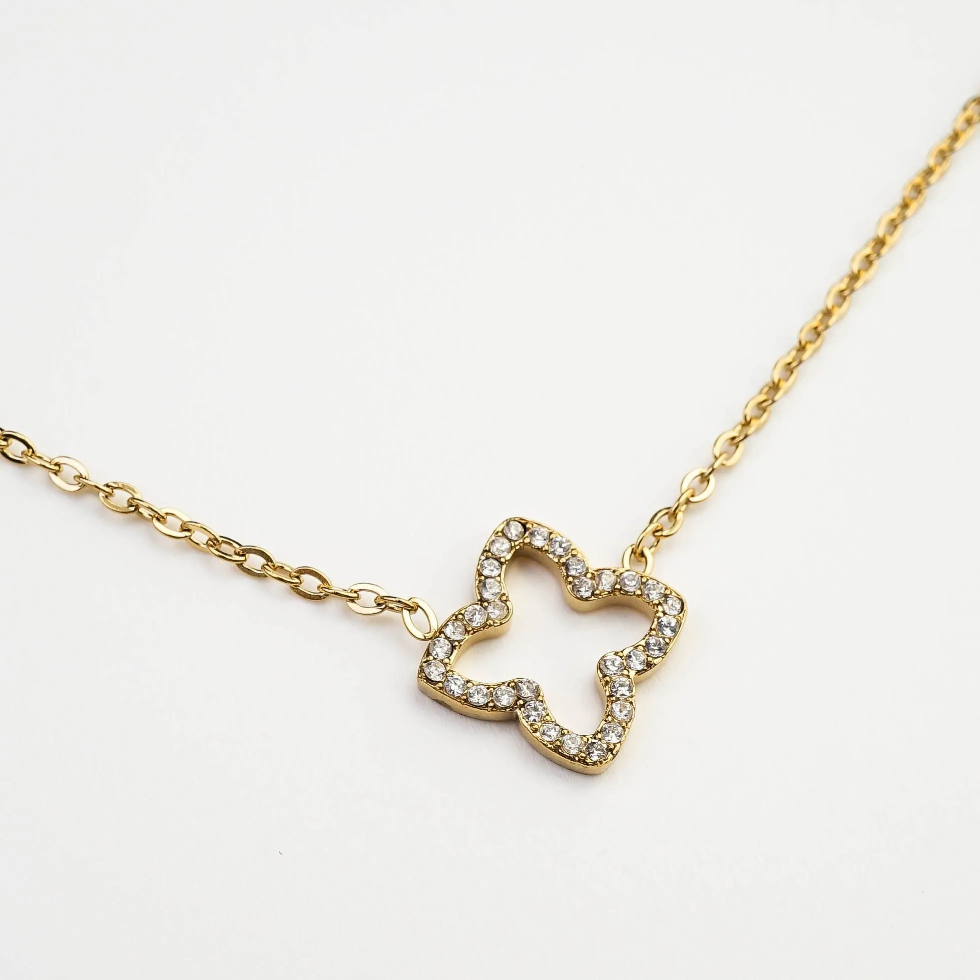 VIVRE NECKLACE